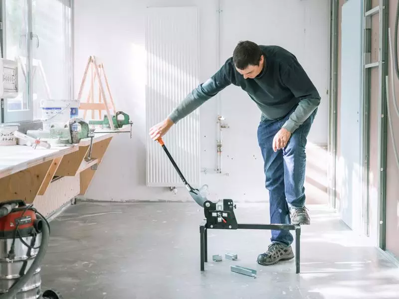 Agent de maintenance des bâtiments 