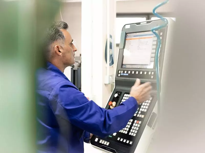 Technicien en usinage assiste par ordinateur